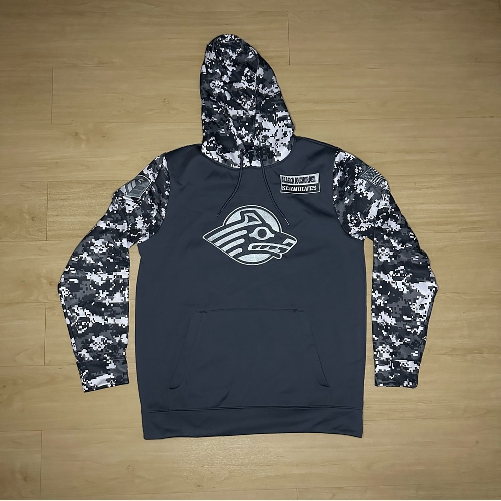 Men's Colosseum Charcoal Alaska Anchorage Seawolves Military Appreciation Camo L